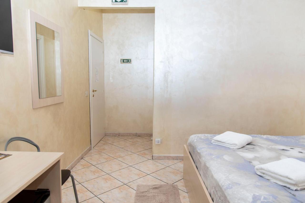 Nicoleta Bed & Breakfast Rome Room photo